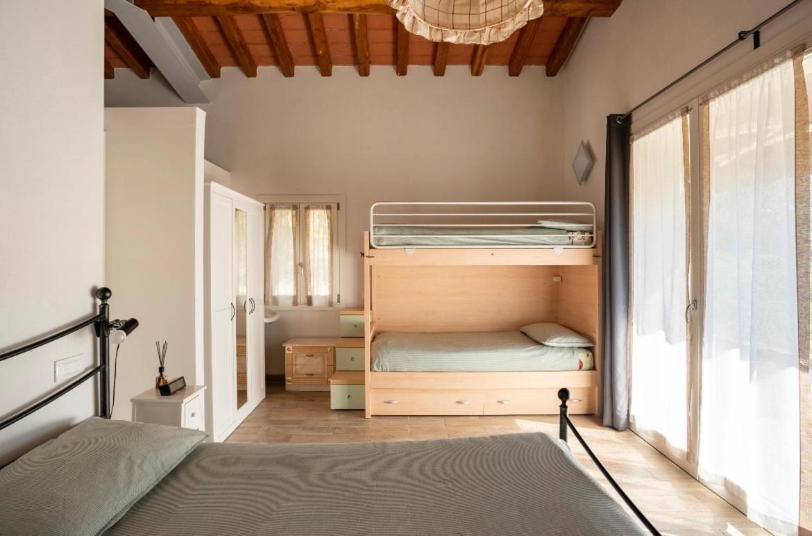 Cozy Tuscany Apartment With View Pescia Kültér fotó