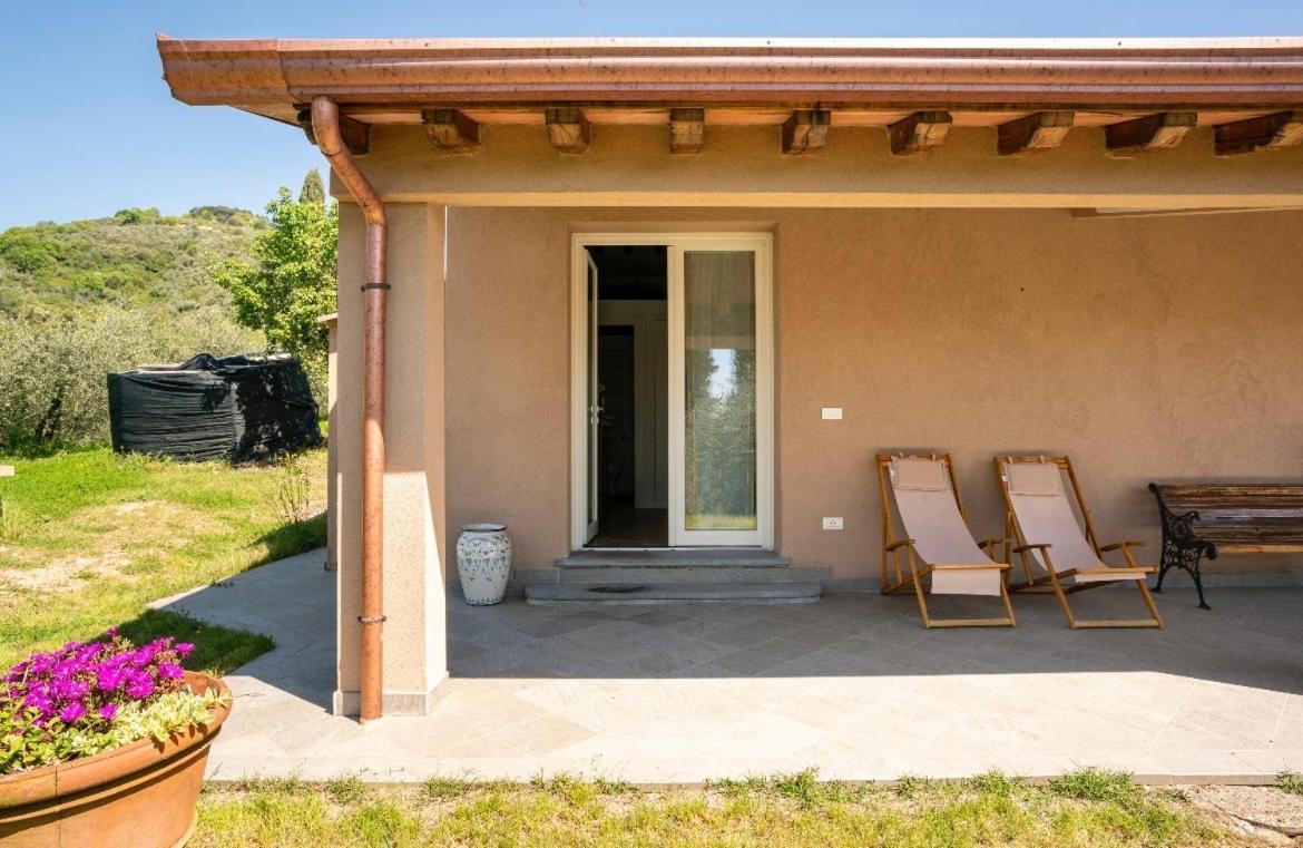 Cozy Tuscany Apartment With View Pescia Kültér fotó